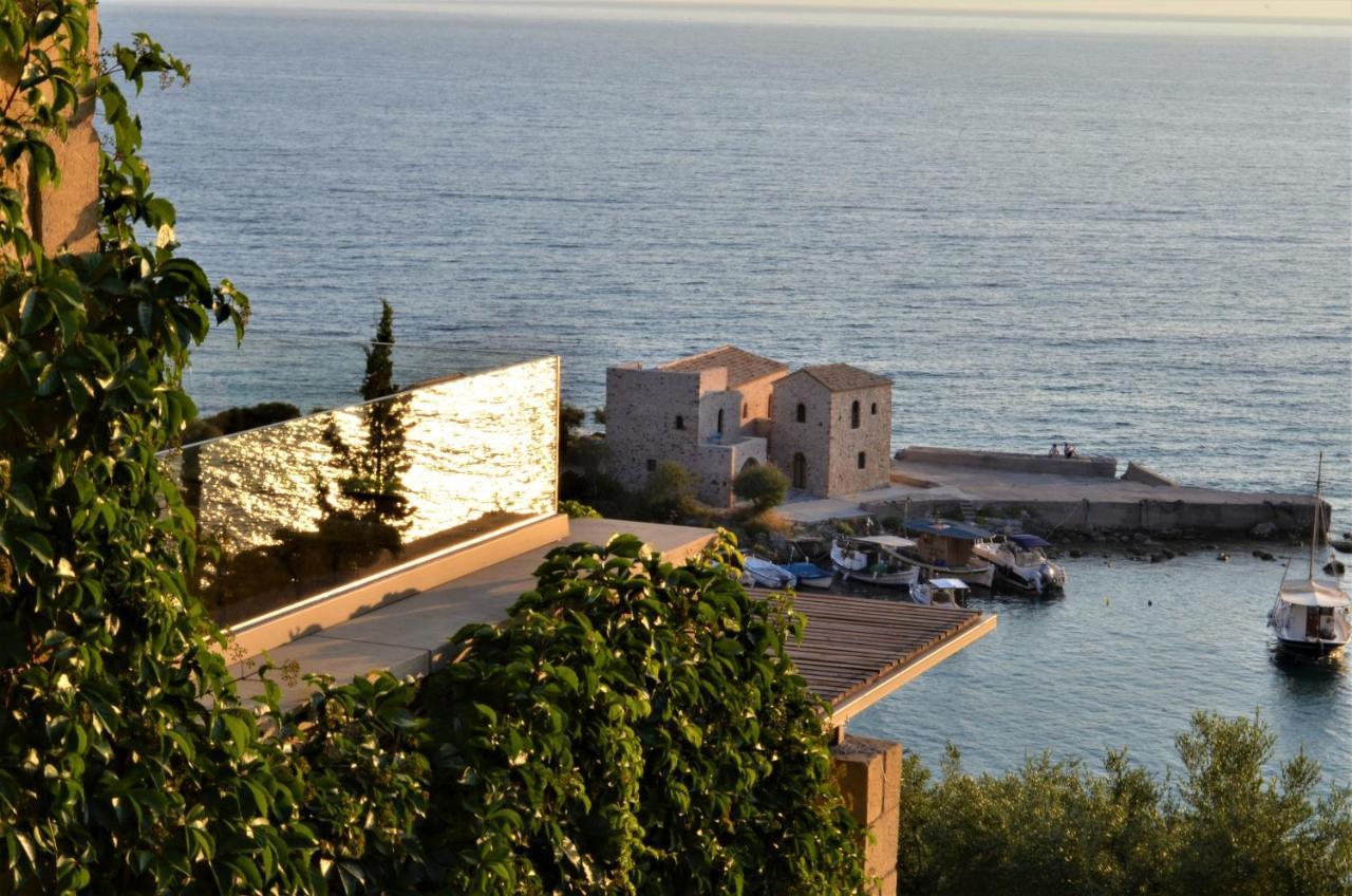 Diapori Suites Hotel Kardhamili Exterior foto